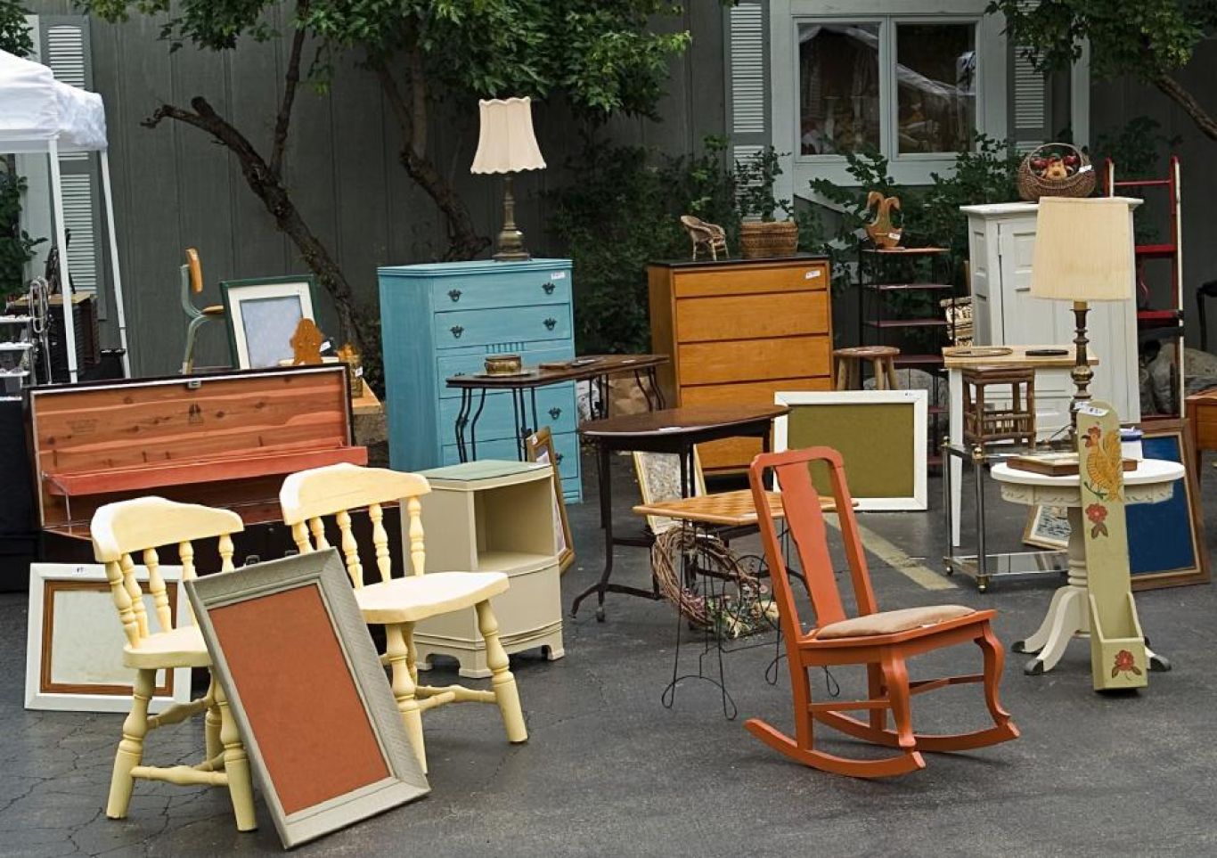2nd Hand Furniture | Lakes Salvos | The Salvation Army Australia