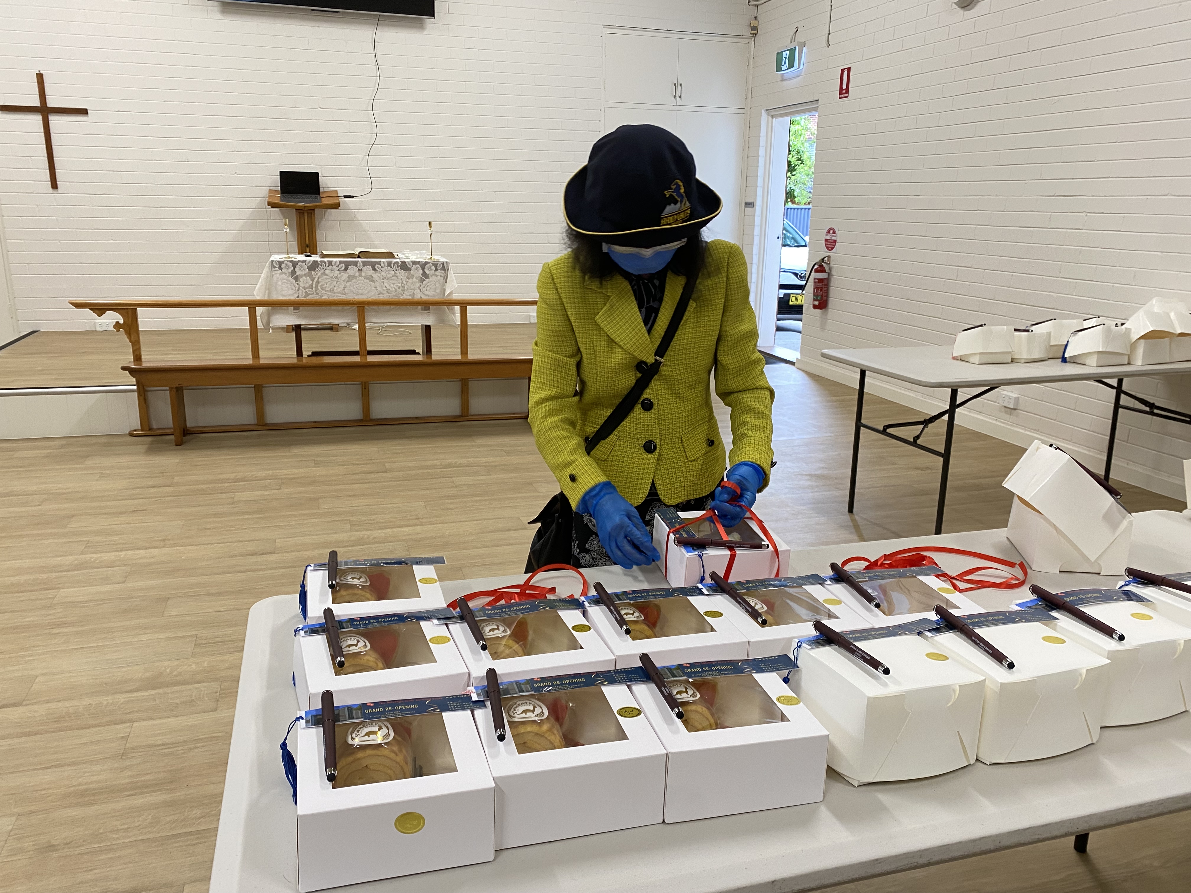 心靈手巧的姊妹們籌備慶典