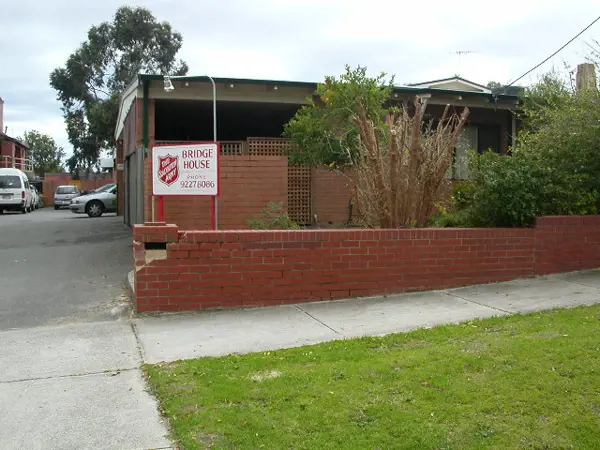 Highgate Bridge House