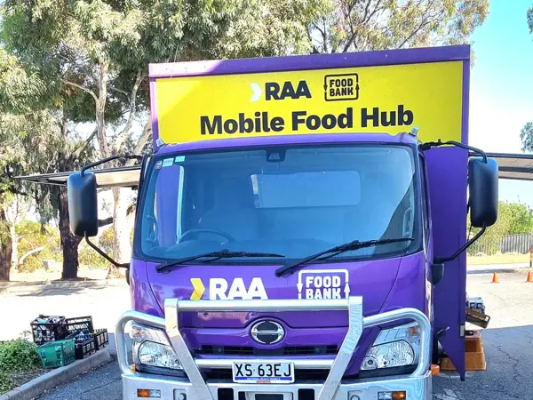 Mobile food hub