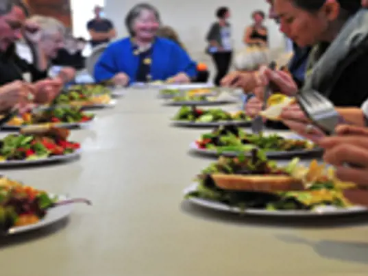 Community meal plates Raymond Terrace corps